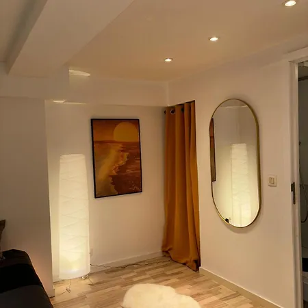 Grand Centre Apartment